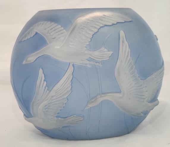 Vintage 1930's Phoenix Art Glass Cameo Pillow Vase: A rare vintage 1930's Phoenix Sculptured Artware wild geese cameo relief pillow vase in frosted blue. Excellent condition. We do not see any chips, cracks, or repairs.