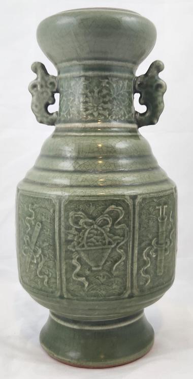 Chinese Celadon Crackle Vase (1 of 8)