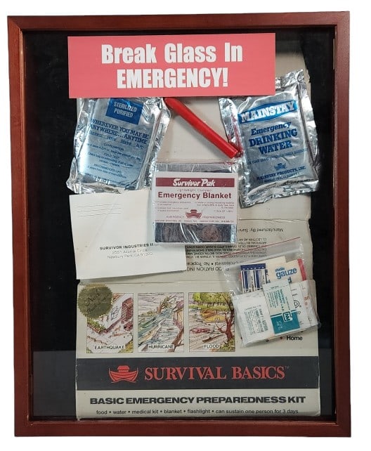 Frank Sinatra Emergency Kit Gift (1 of 7)