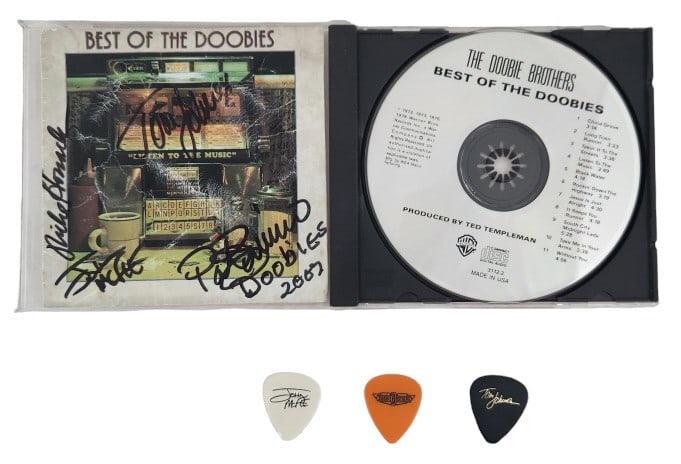 The Doobie Brothers Band Signed CD Insert w/ Picks (1 of 7)
