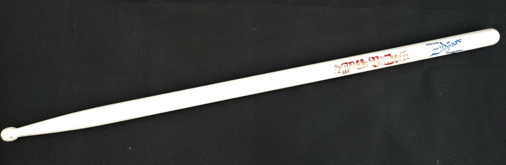 Travis Barker White Concert Used Drum Stick (1 of 7)