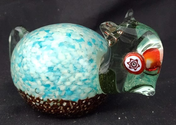 Murano Style Art Glass Snail Paperweight: Measures 5 1/4" W x 3 1/8" H x 3 1/2" D. Weighs 1.75 lbs