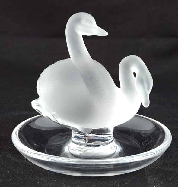 Lalique Crystal Swan Ring Dish (1 of 5)