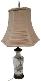 Chinese Chinoiserie Famille Rose Lamp
