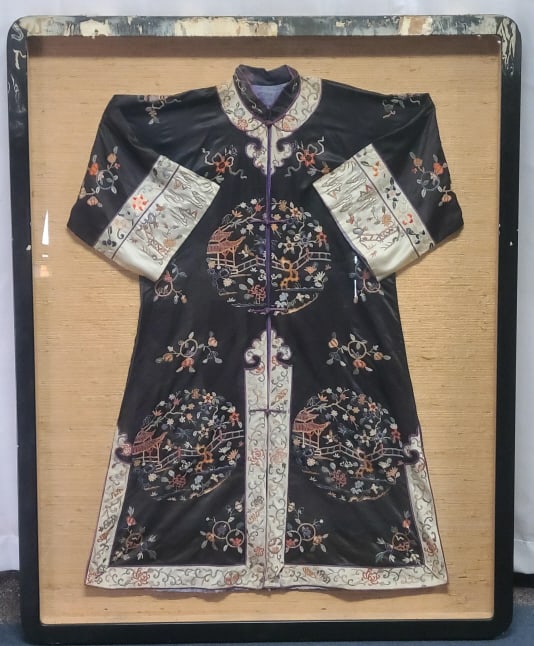 VTG Framed Chinese Black Silk Embroidered Robe (1 of 10)
