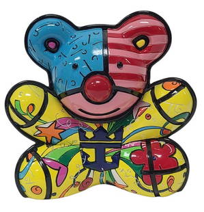 Romero Britto 5" 2010 "Royal Bear" Figure: A quality stone resin figure.