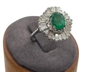 14k White Gold Emerald & Diamond Ballerina Ring