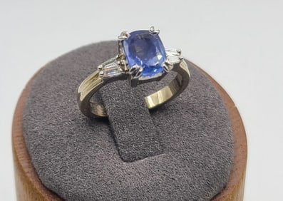 14k White Gold Sapphire & Diamond Ring