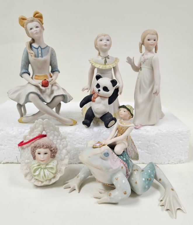 Vintage Cybis Porcelain Group Tiffin Pollyanna (1 of 10)