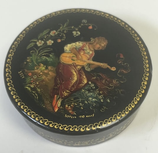 1939 Palekh Russian Laquer Box (1 of 9)