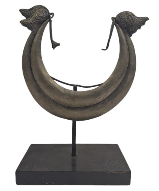 Yoruba "Torque" Currency Piece West Africa (1 of 11)