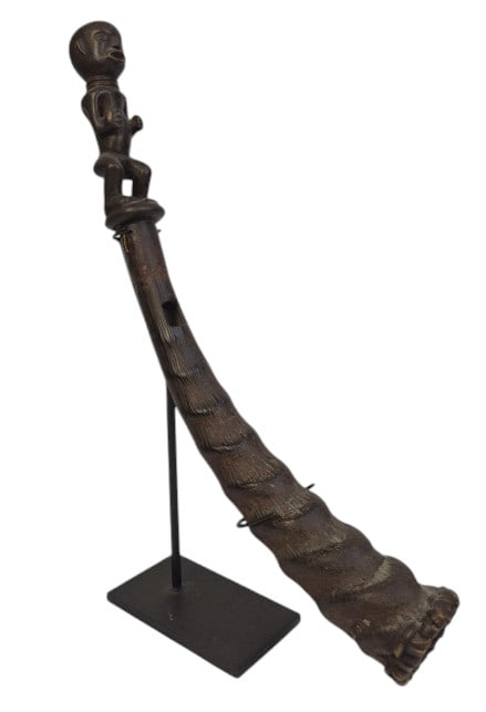 Kongo Vili Whistle DR of the Congo: IMPORTANT NOTE: Legacy Auctions offers reasonably priced in-house and 3rd Party shipping options, but you must select Arrange My Own Shipping as part of your post-auction purchase options. Kongo Vili 