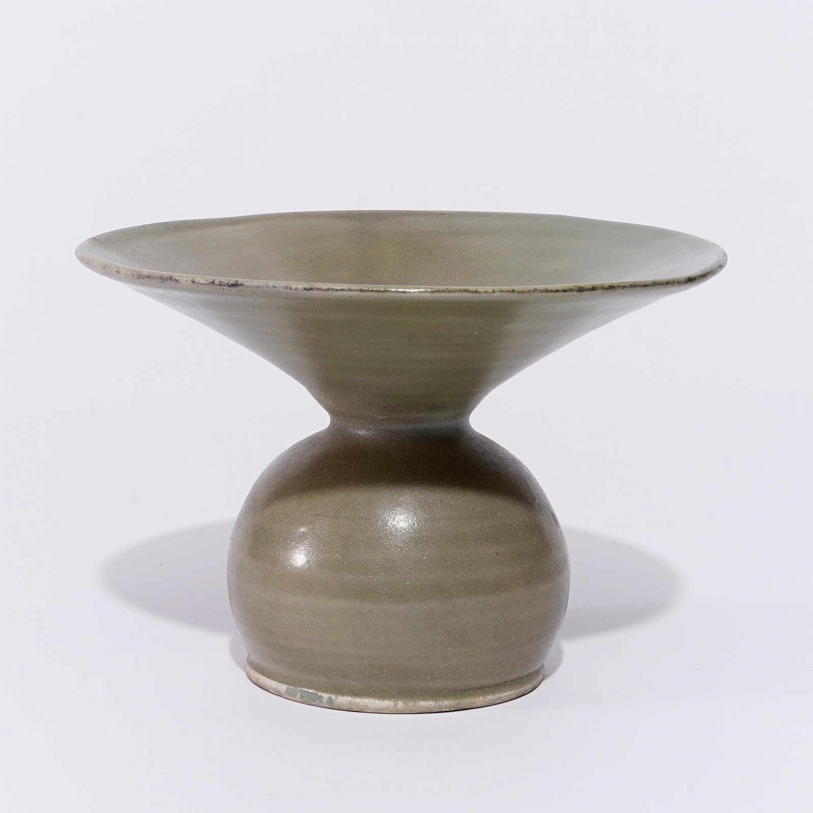 A Yue ware celadon container in the Tang Dynasty (1 of 4)