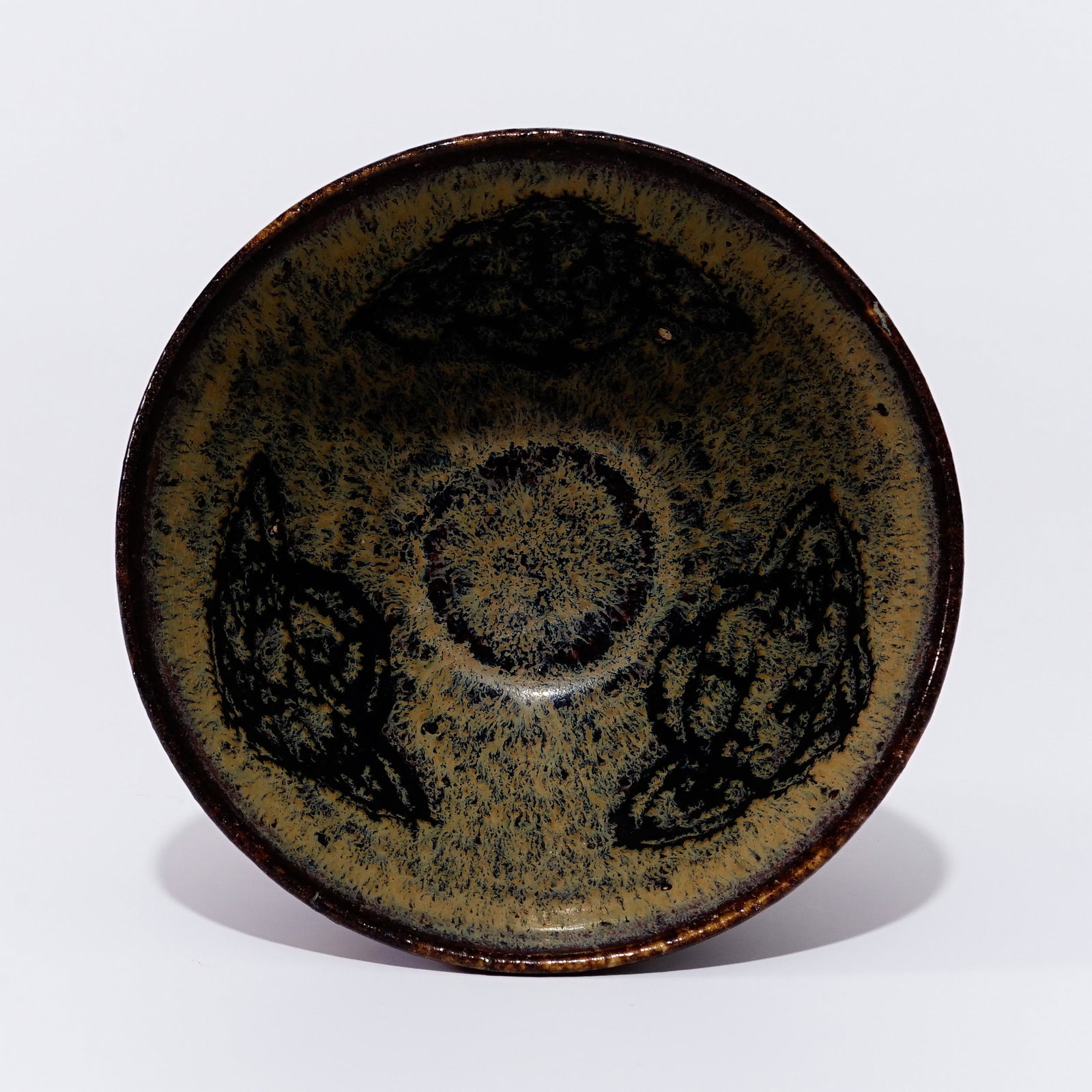 A  Jizhou ware bowl with a pattern in the Song Dynasty (1 of 4)