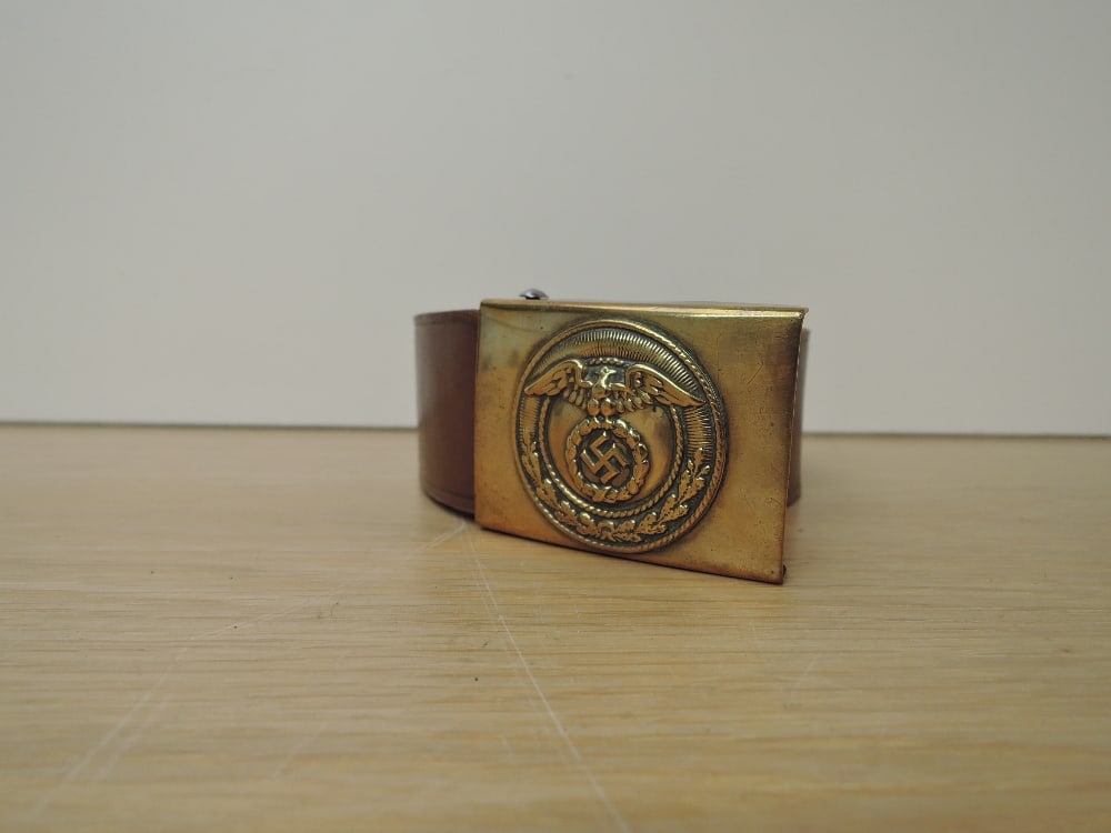 A German WWII brown Leather Belt with brass SA Buckle, belt length 99cm: A German WWII brown Leather Belt with brass SA Buckle, belt length 99cm