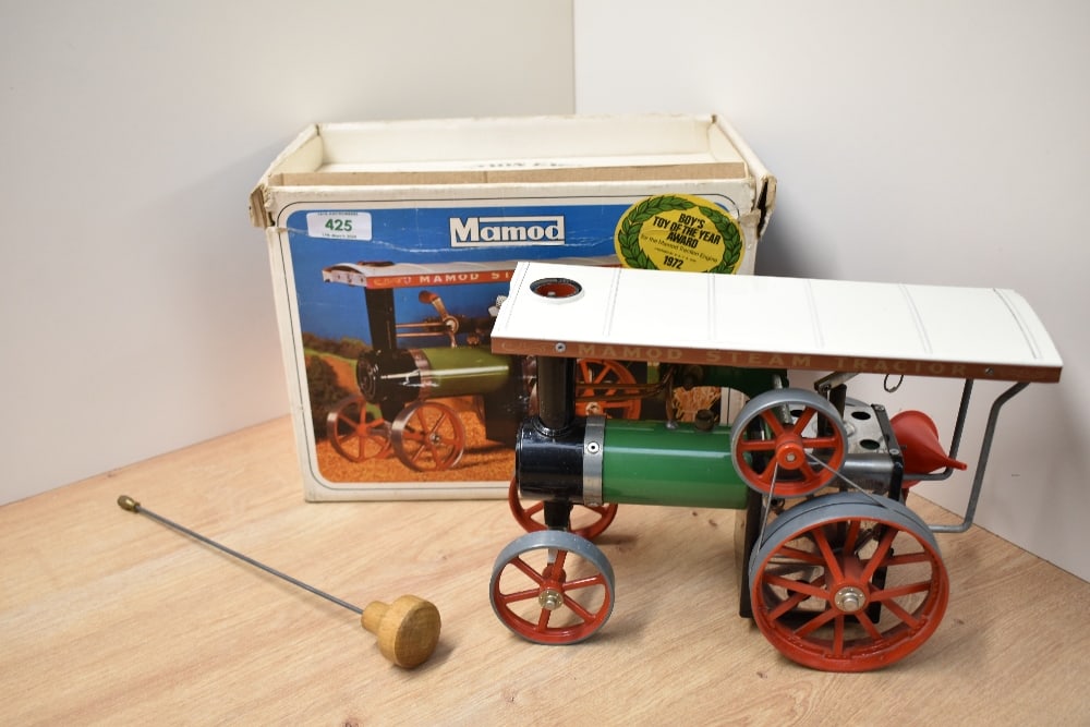 A Mamod Live Steam Traction Engine TE1A, in original box with burner present, appears to have had (1 of 1)