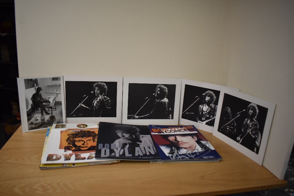 A selection of rare Bob Dylan magazines with prints , programmes and more on offer here: A selection of rare Bob Dylan magazines with prints , programmes and more on offer here
