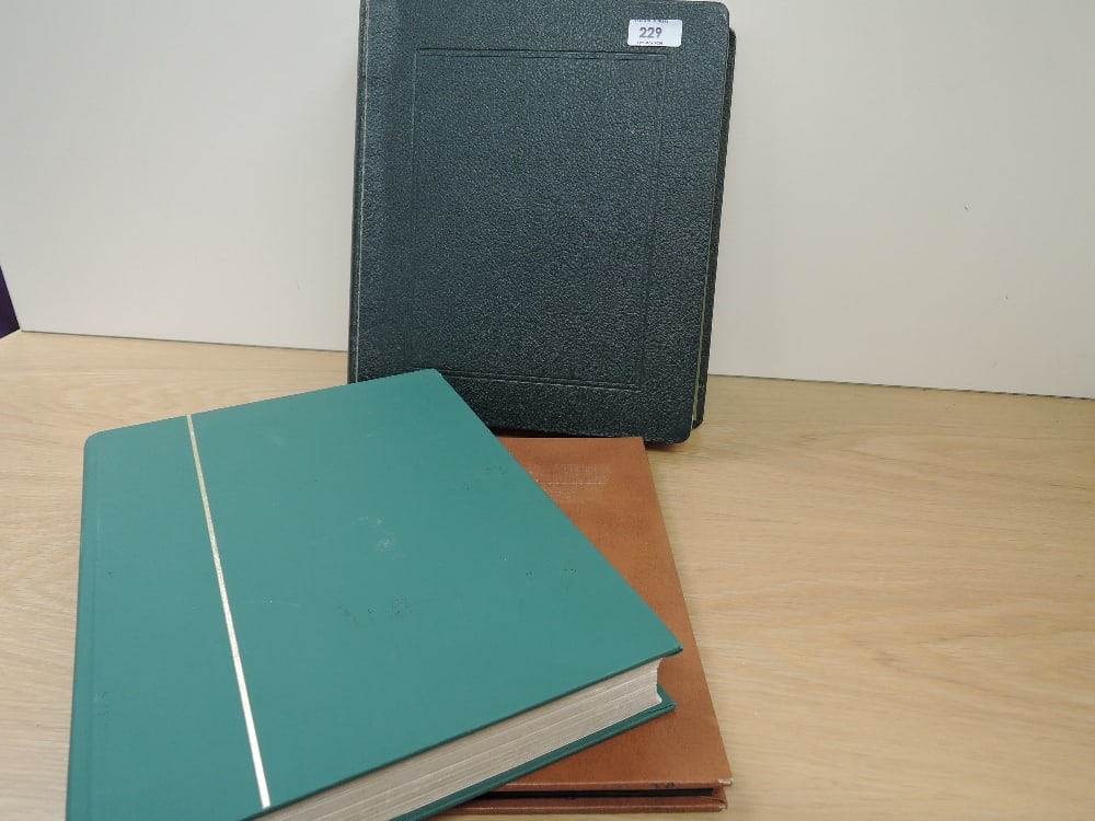 ITALY & COLONIES IN 3 VOLUMES INCLUDING SCOTT SPECIALTY. MIX OF MINT AND USED Scott Specialty (1 of 9)