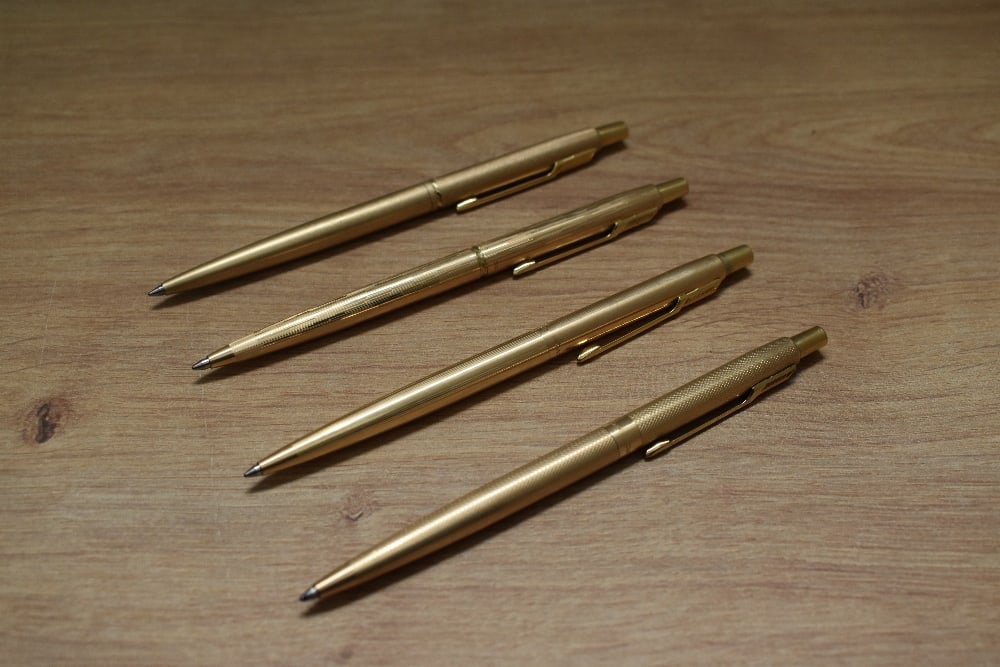 Four Parker Classic rolled gold ballpoint pens in various design (1 of 1)