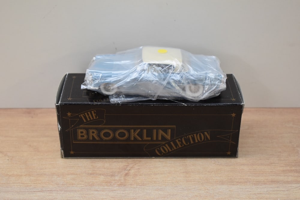 A Brooklin Models The Brooklin Collection 1:43 scale die-cast, BRK 32 1953 Studebaker Two Tone (1 of 1)