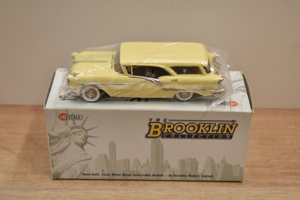 A Brooklin Models The Brooklin Collection 1:43 scale die-cast, BRK 121 1957 Oldsmobile Super 88 (1 of 1)