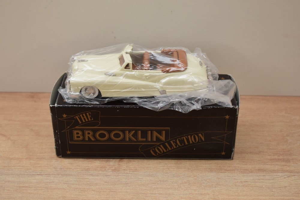 A Brooklin Models The Brooklin Collection 1:43 scale die-cast, BRK 45A 1948 Buick Roadmaster (: A Brooklin Models The Brooklin Collection 1:43 scale die-cast, BRK 45A 1948 Buick Roadmaster (Cream), Licensed by General Motors Corporation, in original box with inner packaging, appears unused