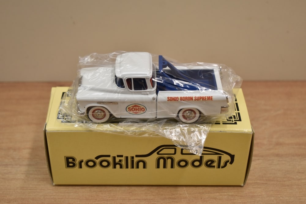 A Brooklin Models The Brooklin Collection 1:43 scale die-cast, BRK 53A 1955 Recovery Truck Sohio Oil: A Brooklin Models The Brooklin Collection 1:43 scale die-cast, BRK 53A 1955 Recovery Truck Sohio Oil Company, with permission of BP America, in original box with inner packaging, appears unused CONDIT