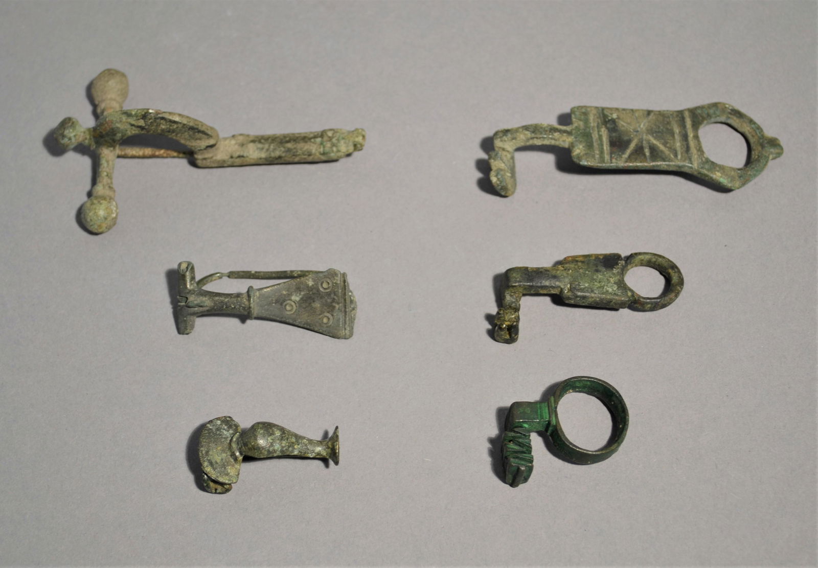 Lot Of 6 Ancient Roman Bronze Fibulas and Keys (1 of 2)