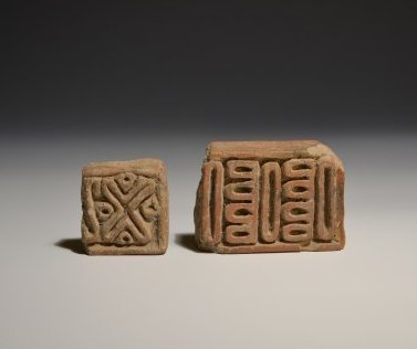 Lot Of 2 South American Terracotta Fragments (1 of 2)