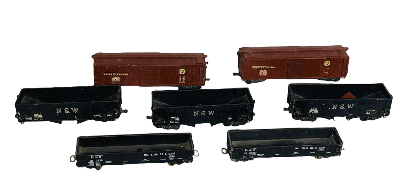 Seven Small Lead Alloy Train Cars by Lionel Include Two (1 of 2)