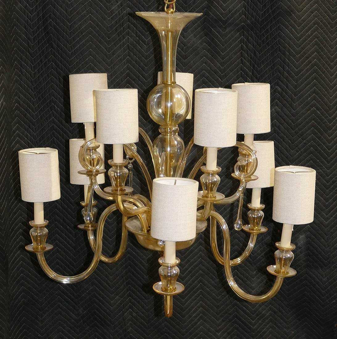 Murano Clear Venetian Glass 10-Arm Chandelier: Murano Clear Venetian Glass 10-Arm Chandelier. Hand blown glass fixture that can fit both traditional and modern homes. Includes a chain and canopy. We have not tested but were told it was in good wor
