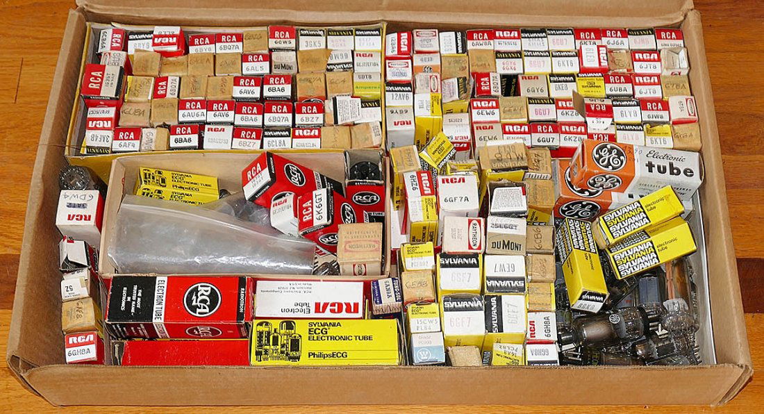 Large Lot Of Vacuum Tubes - RCA, GE, Sylvania (1 of 4)