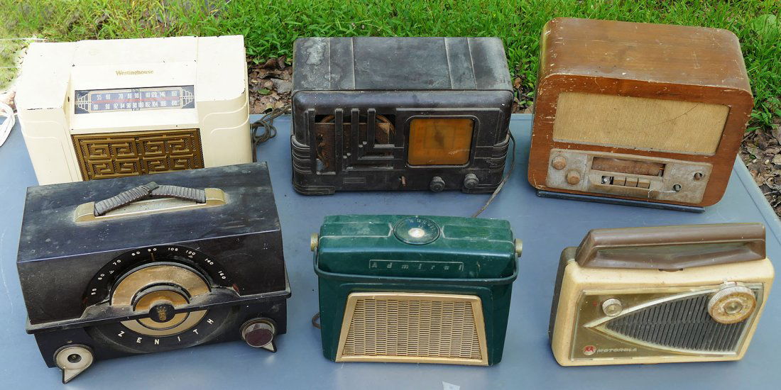 Vintage Radios - Fada, Zenith, Westinghouse, Motorola (1 of 9)