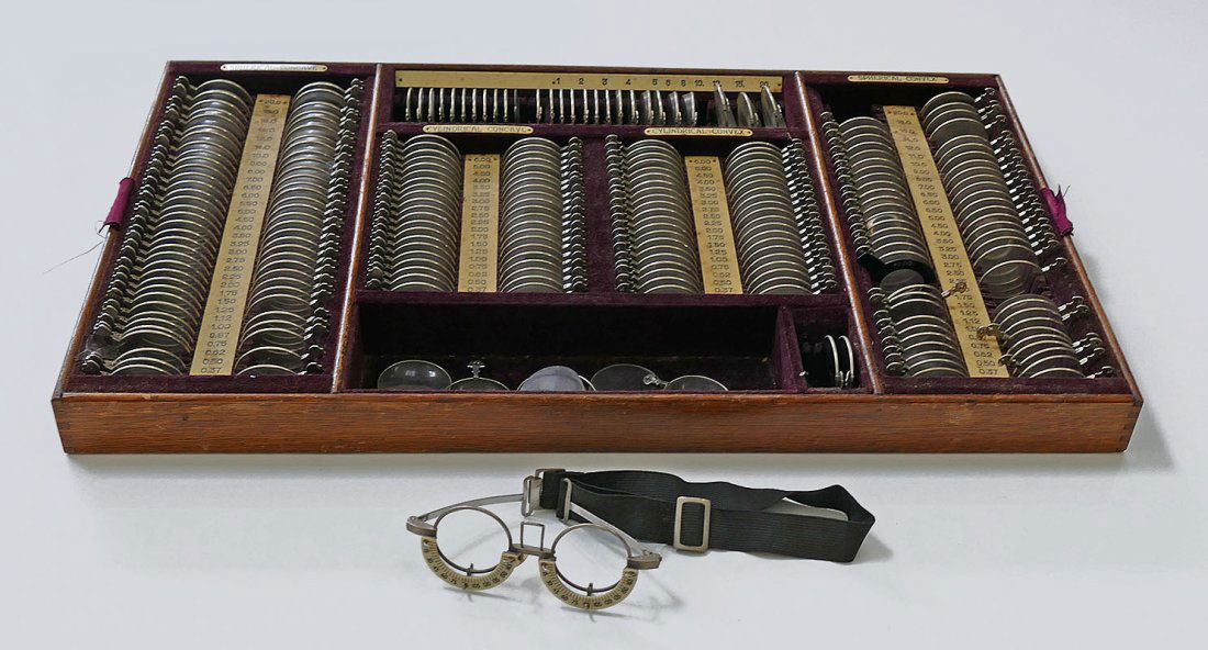 Vintage Trial Lens Set & Glasses - Ophthalmology (1 of 4)