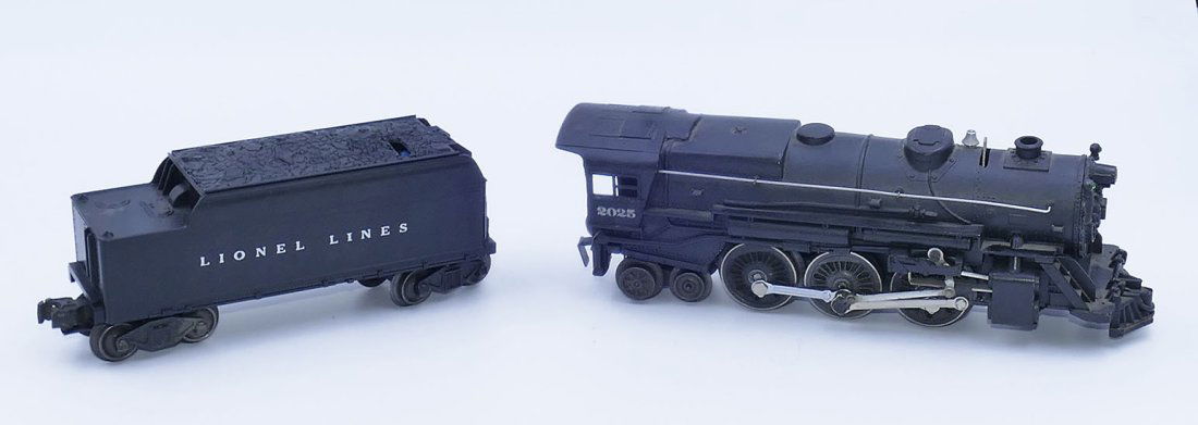 Lionel 2025 Postwar 2-6-4 Locomotive & 6466W Tender (1 of 8)