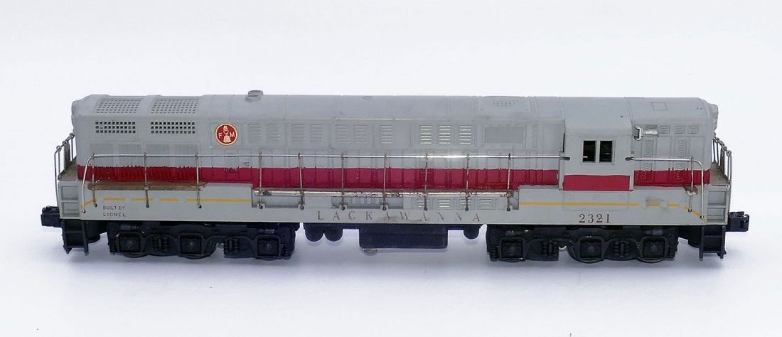 Lionel 2321 Lackawanna FM Diesel Locomotive (1 of 5)