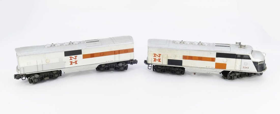 Lionel 2242 2242C Postwar New Haven F3 AB Diesel Engine Set (1 of 10)