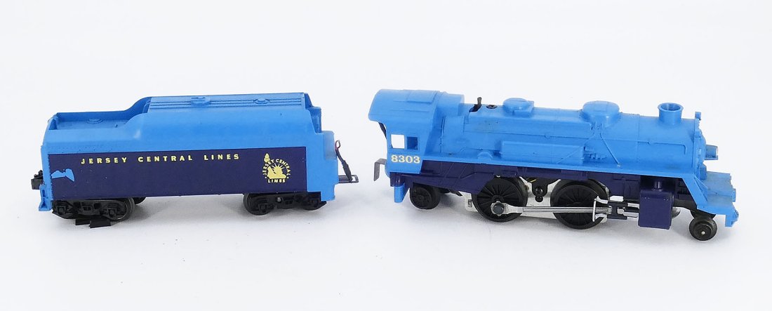 Lionel 8303 Jersey Central Lines 2-4-2 Locomotive & Tender (1 of 9)