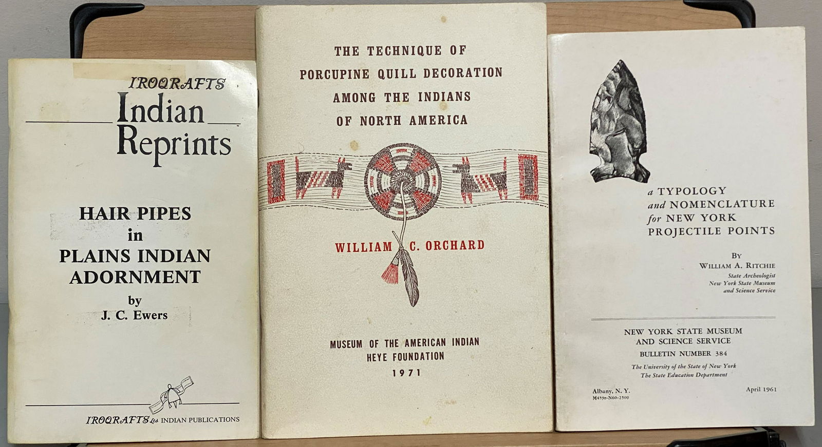 (Native American) LOT 3 Material Culture: Pipes Quills Projectile Points (1 of 1)