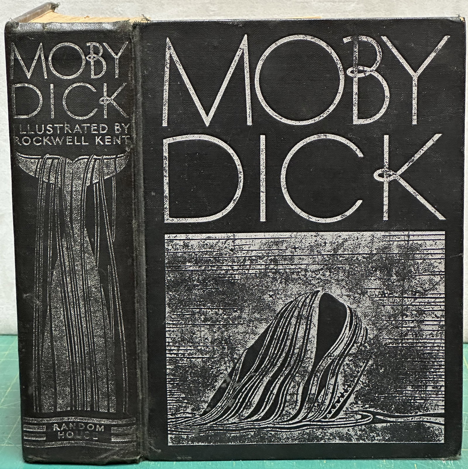 MOBY DICK Melville 1930 Rockwell Kent woodcuts: Melville, Herman; illustrated by Rockwell Kent; Moby Dick or The Whale; New York: Random House 1930. 1st Trade Edition, 1st Printing. xxi, 822 pages. Hardcover American Literature - 19th Century Whal