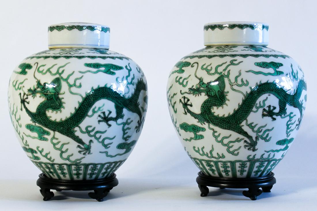 A Pair of Chinese Porcelain Green Dragon Jars and Cover (1 of 12)