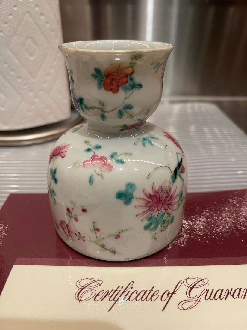 A 19th Century Chinese Famile Rose Pot (1 of 3)
