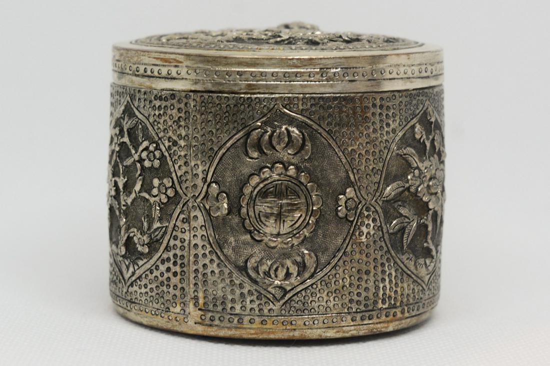 A 19th Century Chinese Export Silver Container (1 of 6)