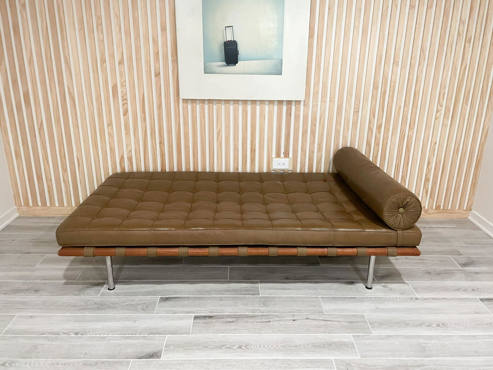 Ludwig Mies Van Der Rohe Knoll Barcelona Daybed (1 of 9)