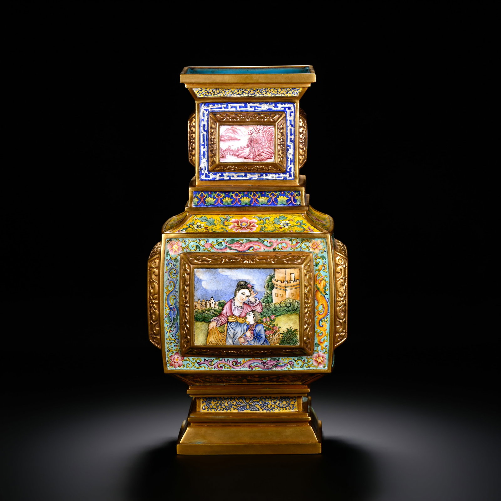 Qing Dynasty Painted Enamel Gilt-Bronze Western Figure Square Vase: H. 24cm.W.12cm.weight.1456grams