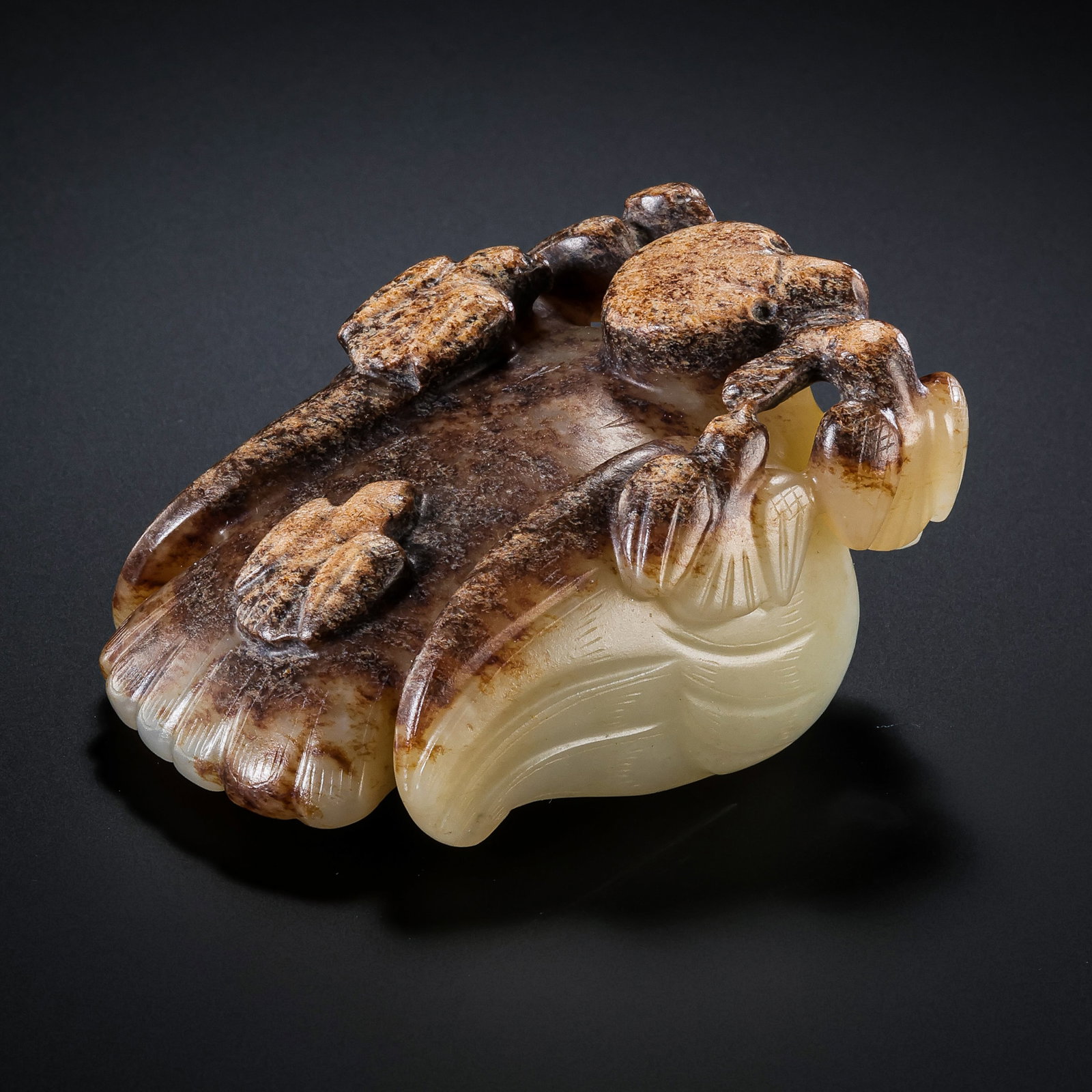 Pre-Ming Dynasty Hetian Jade "Mother of the Nation" Ornament: H. 4cm.W.7cm.weight.179grams