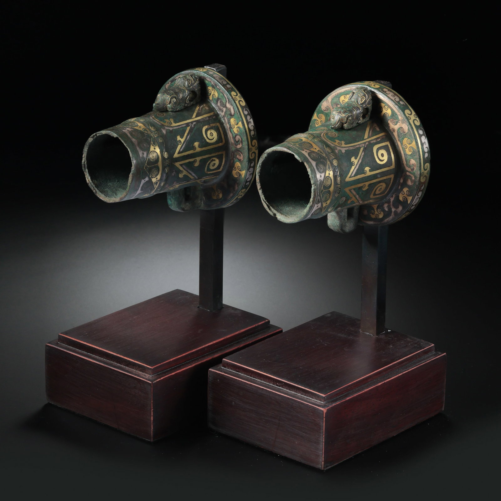 Pre-Ming Dynasty Bronze Gold and Silver Inlaid Beast-Head Chariot Fittings (Chewei and Xia) Set: H. 6.3cm.W.6.5cm.weight. 458grams
