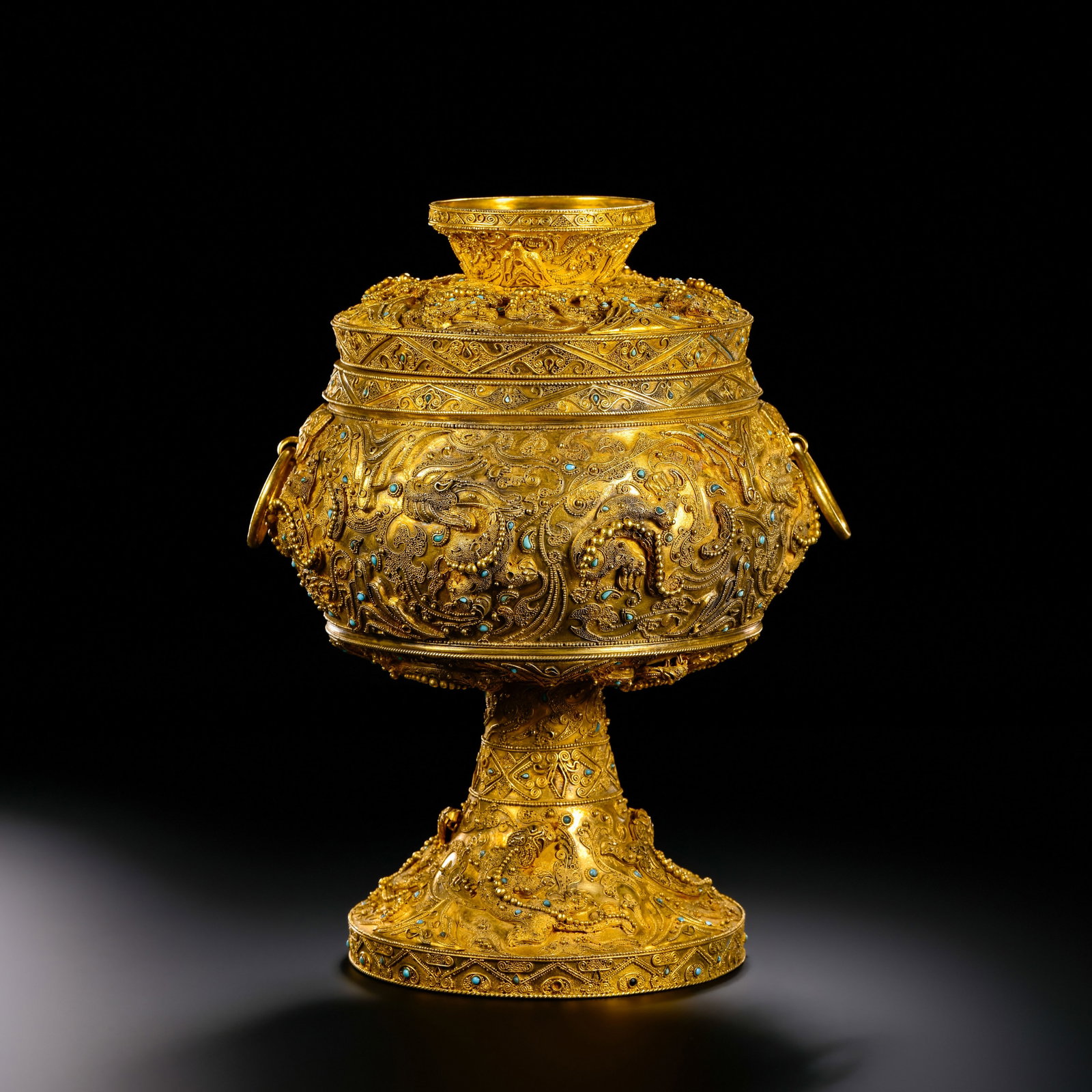 Pre-Ming Dynasty Gold Granulation Turquoise-Inlaid Ritual Implement: H. 19cm.W.15cm.weight.1170grams