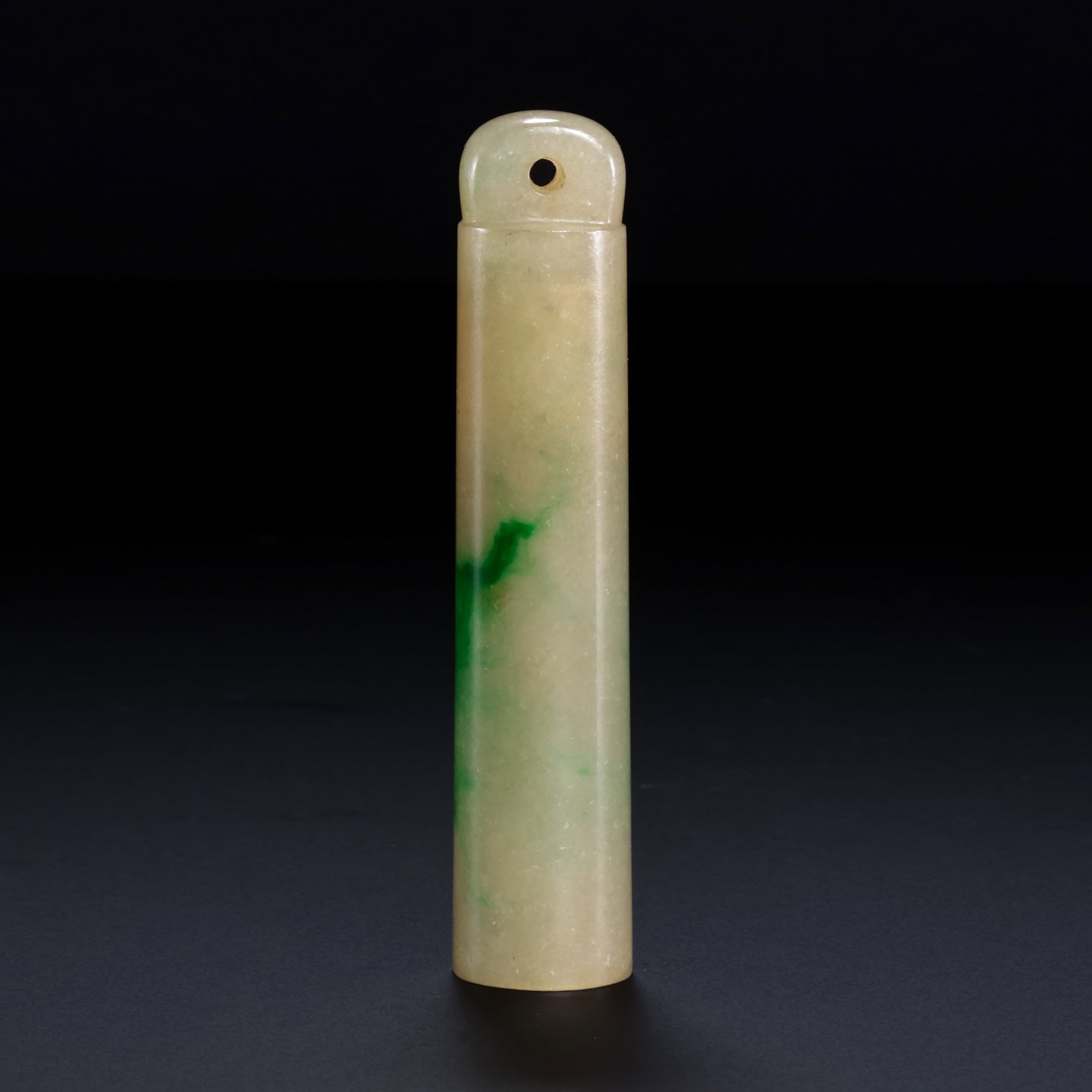 Qing Dynasty Jadeite Official's Hat Tube (Lingguan): H. 7.2cm.weight.27grams
