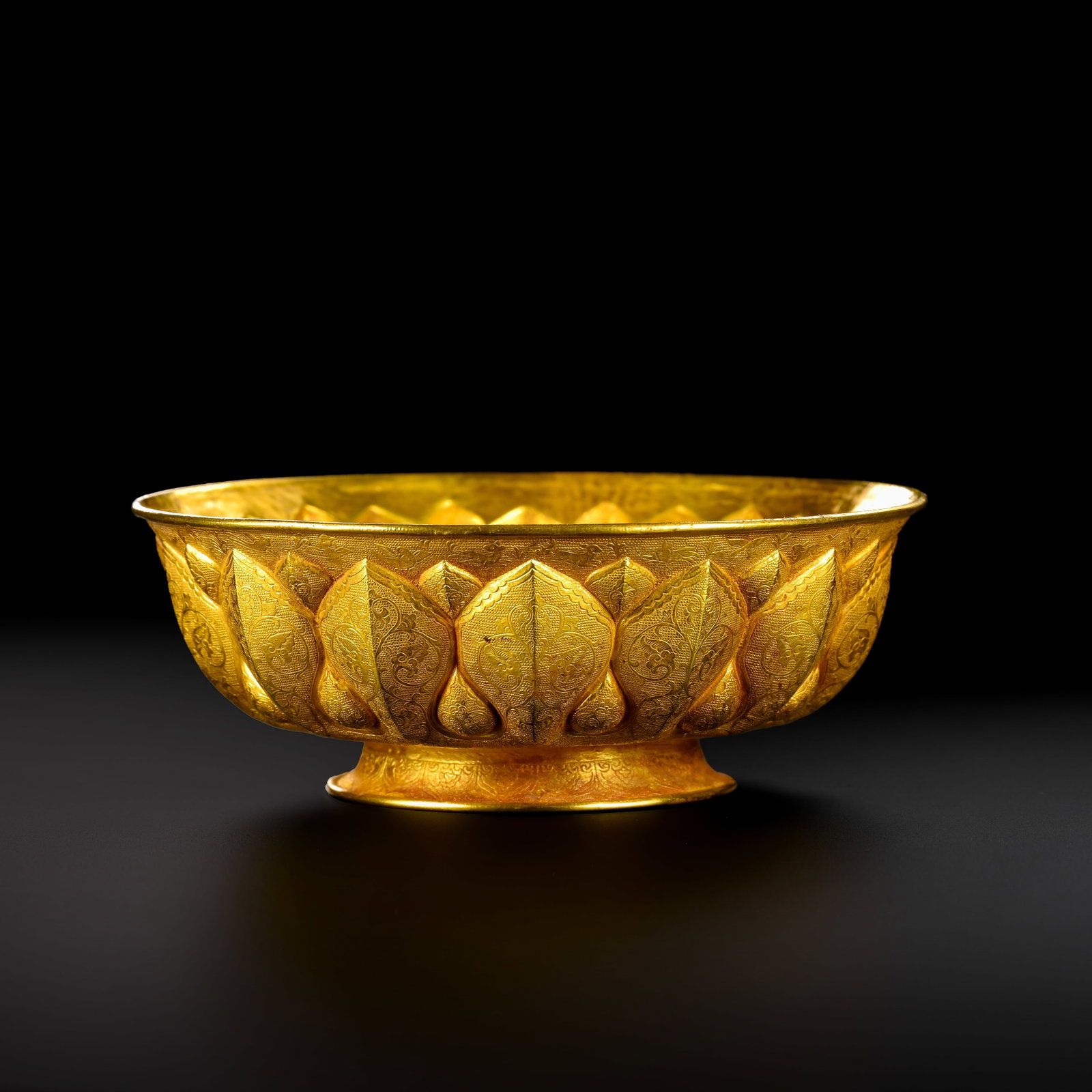 Pre-Ming Dynasty Gold Repoussé Upturned-Lotus Rim Offering Bowl: H. 4cm.W.10cm.weight.165grams